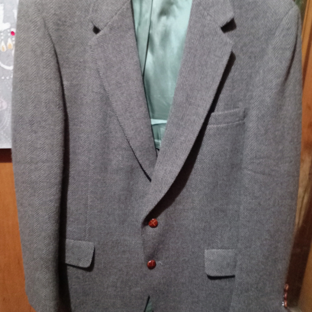 Botany 500 Elegant Gray Men's Blazer